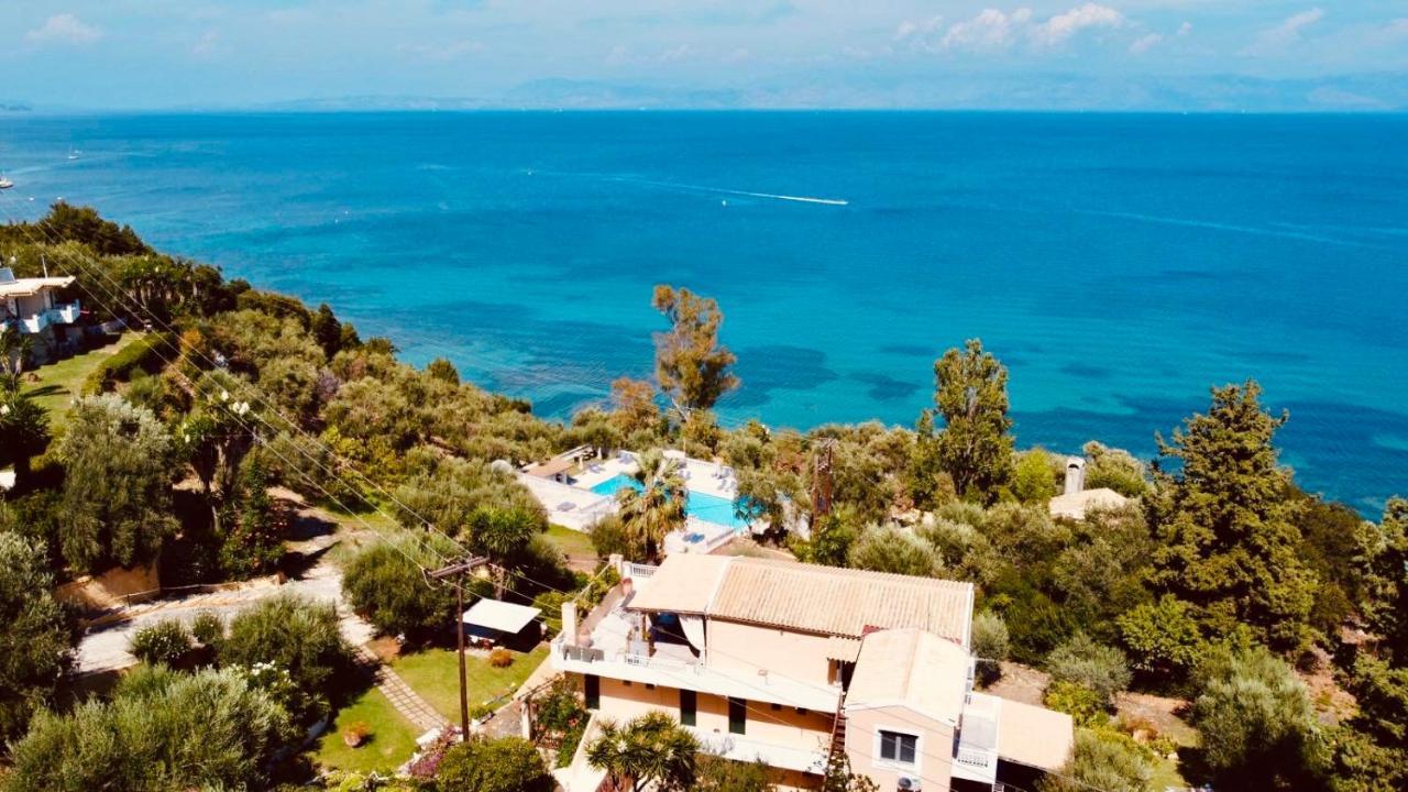 Veroniki Penthouse Deluxe Apartment Agios Ioannis Peristeron  Bagian luar foto