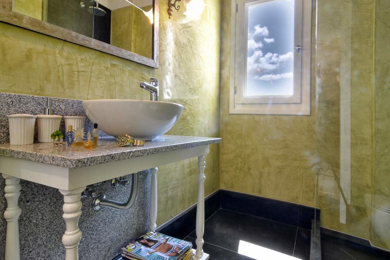 Veroniki Penthouse Deluxe Apartment Agios Ioannis Peristeron  Bagian luar foto