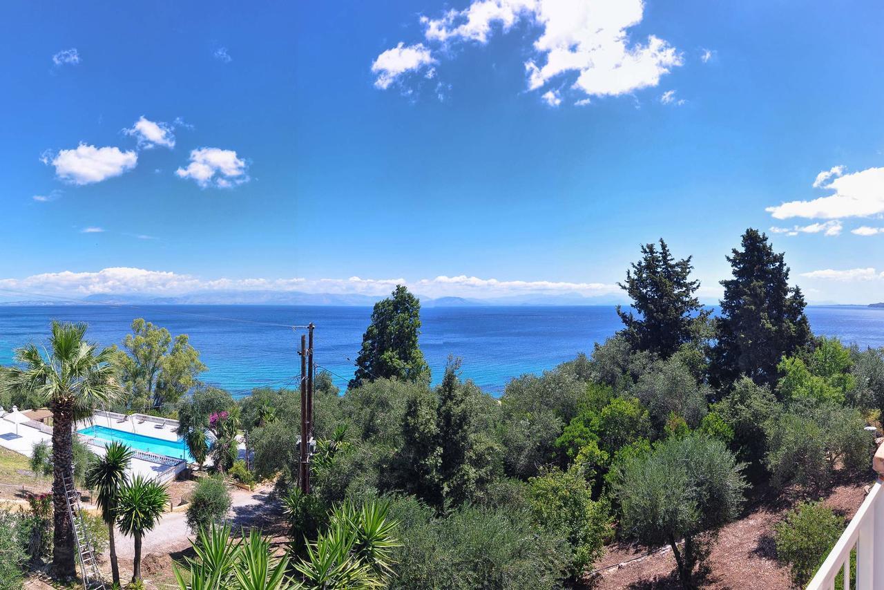Veroniki Penthouse Deluxe Apartment Agios Ioannis Peristeron  Bagian luar foto