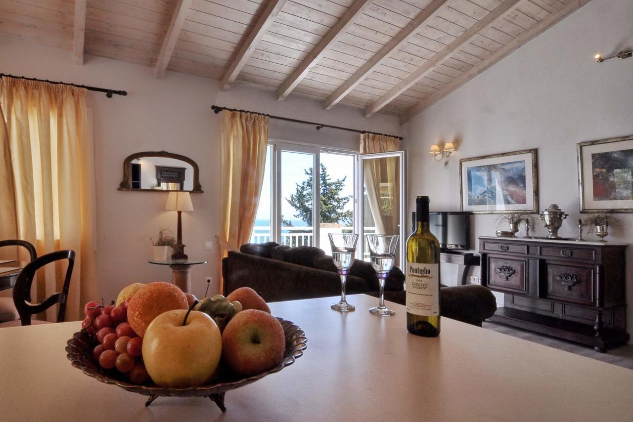 Veroniki Penthouse Deluxe Apartment Agios Ioannis Peristeron  Bagian luar foto